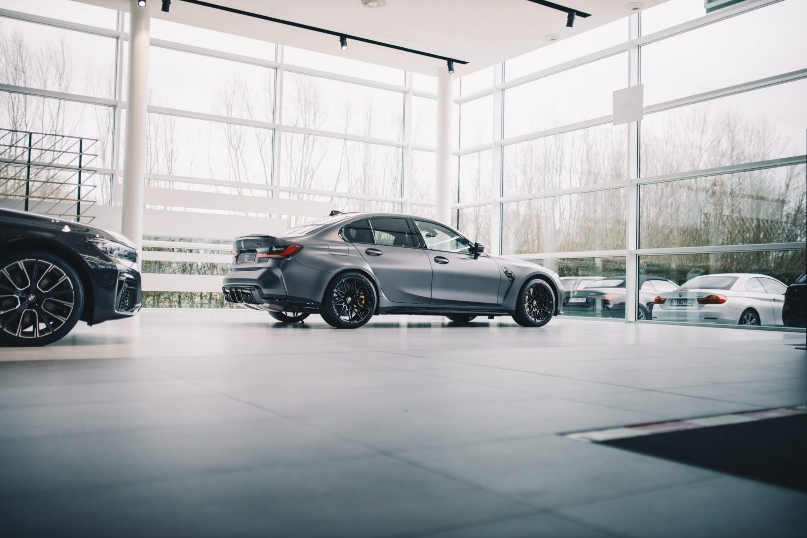7 Latest Car Dealership Trends to Follow in 2023